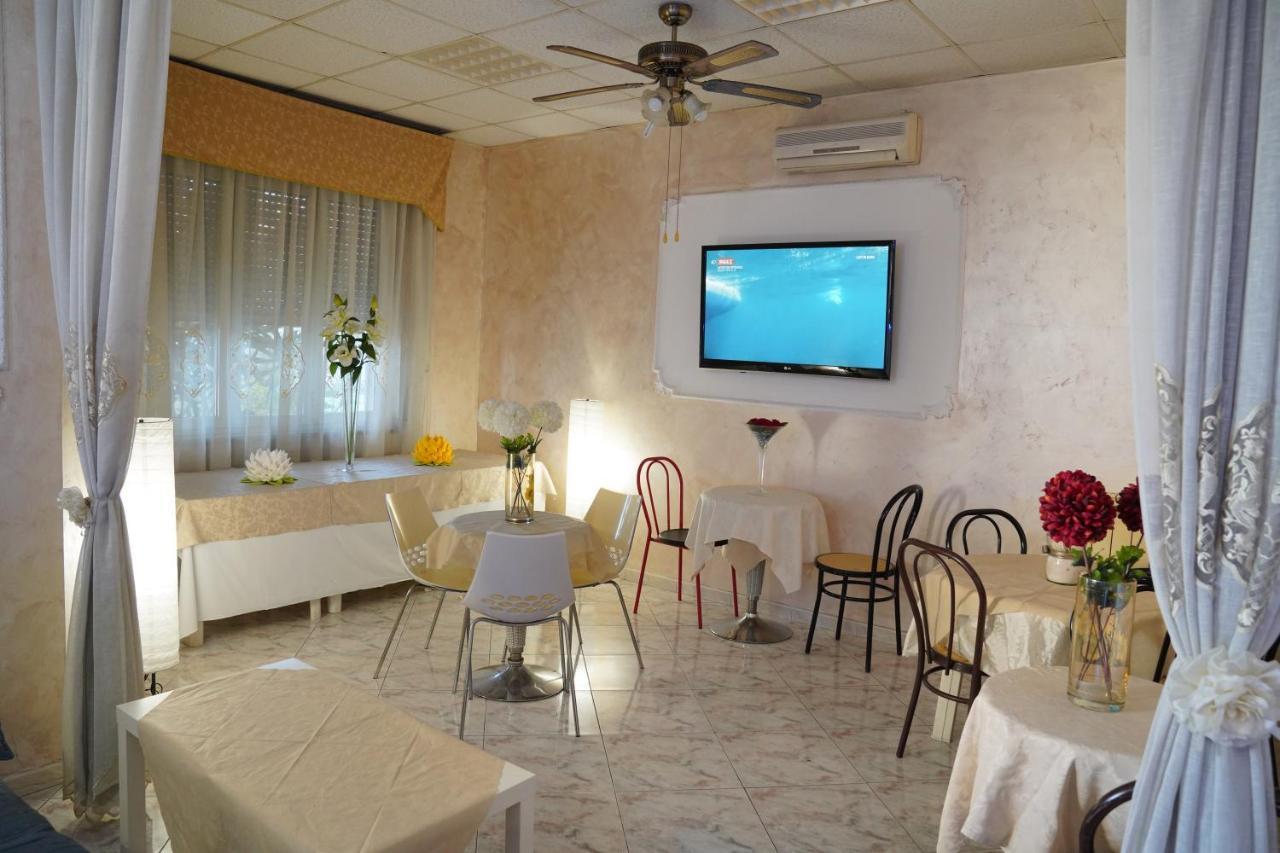 Hotel Stefany Lago Patria Kültér fotó