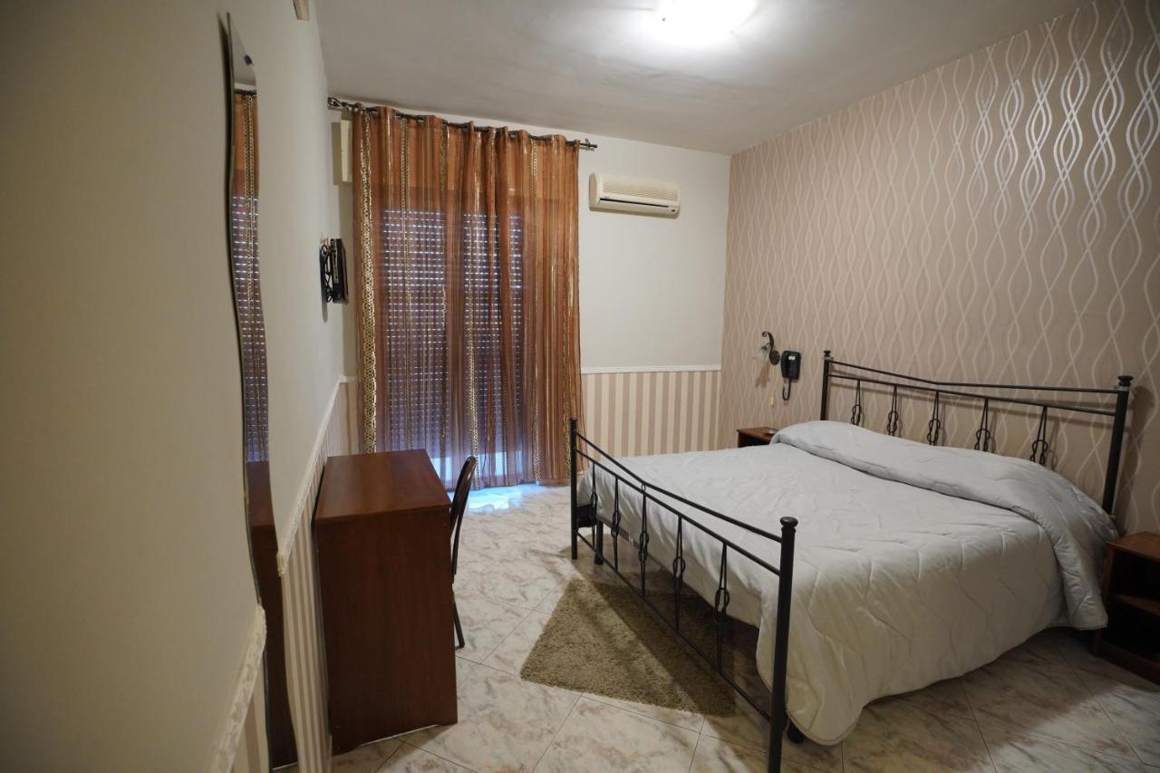 Hotel Stefany Lago Patria Kültér fotó