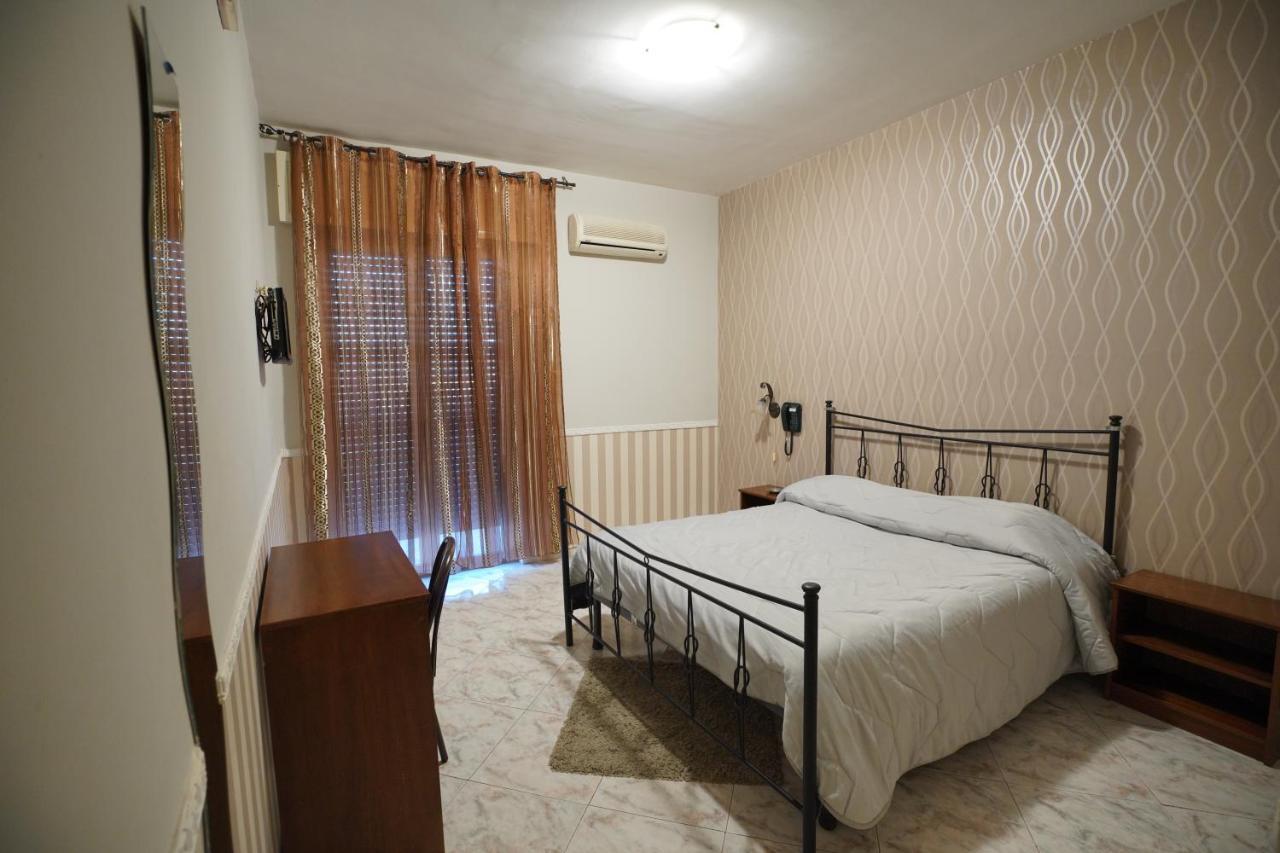 Hotel Stefany Lago Patria Kültér fotó
